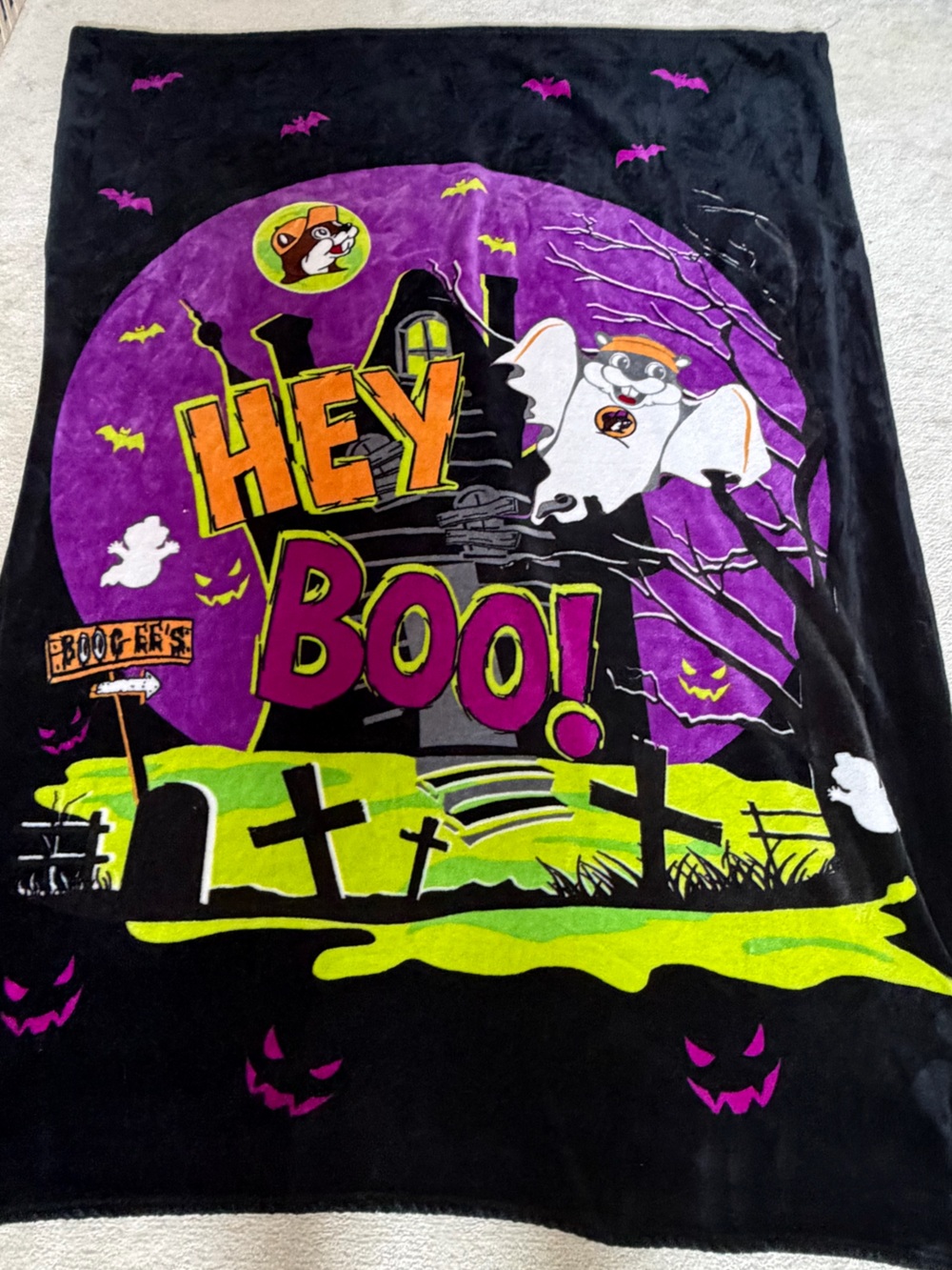 Bucee’s Halloween HEY BOO Plush Throw Blanket  50”X70” Soft